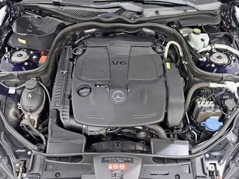 Used 2016 Mercedes-Benz E 350 4MATIC Wagon w/ Premium Package image 39