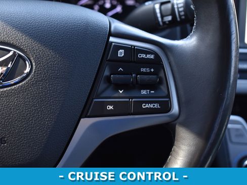 Used 2017 Hyundai Elantra Limited w/ Limited Tech Package 04 image 13