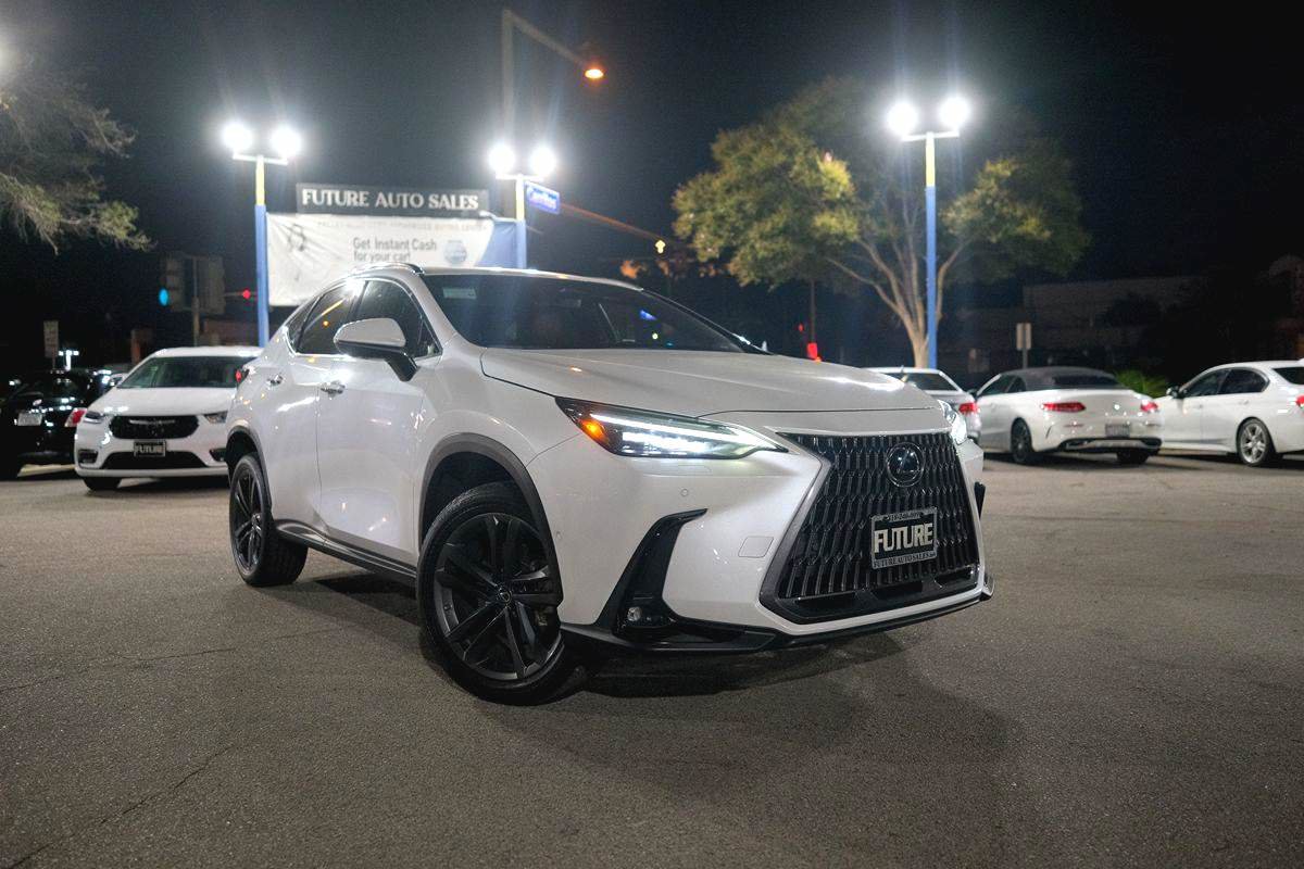 Used 2022 Lexus NX 450h+ AWD w/ Vision Package image 2
