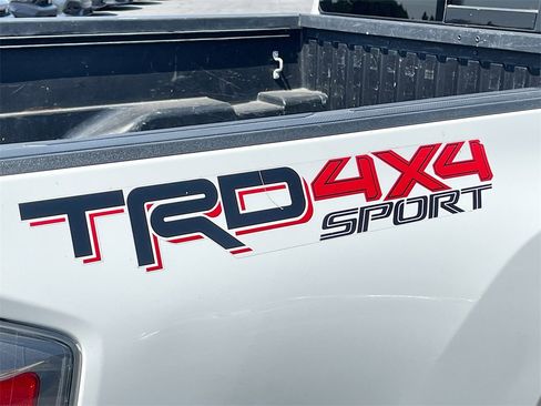Used 2020 Toyota Tacoma TRD Sport image 30
