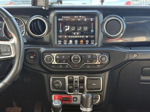 Used 2019 Jeep Wrangler Unlimited Rubicon AWD/4WD image 11