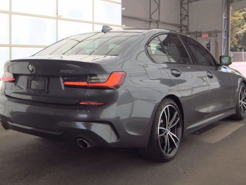 Used 2020 BMW 330i Sedan w/ M Sport Package RWD image 2