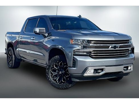 Used 2019 Chevrolet Silverado 1500 High Country w/ Max Trailering Package AWD/4WD image 3