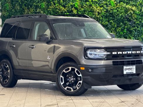 Certified 2022 Ford Bronco Sport Outer Banks image 1