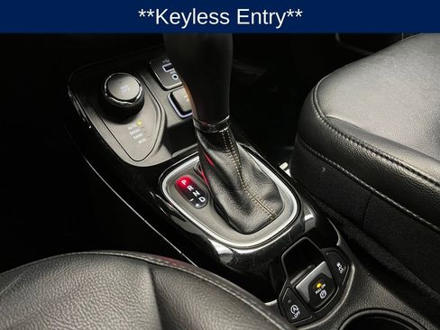 Used 2019 Jeep Compass Limited image 12