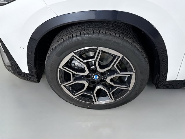 Used 2026 BMW X1 xDrive28i w/ Technology Package AWD/4WD image 30