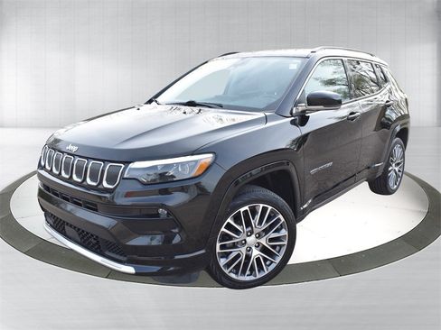 Used 2022 Jeep Compass Limited w/ Elite Group image 13