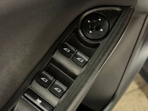 Used 2017 Ford Focus SE image 28