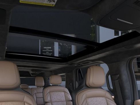 New 2025 Lincoln Navigator L Black Label AWD/4WD image 22