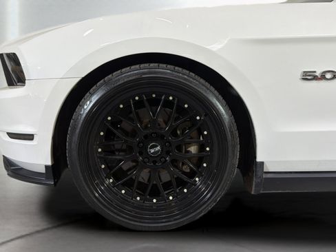 Used 2012 Ford Mustang GT Premium w/ Security Pkg RWD image 36