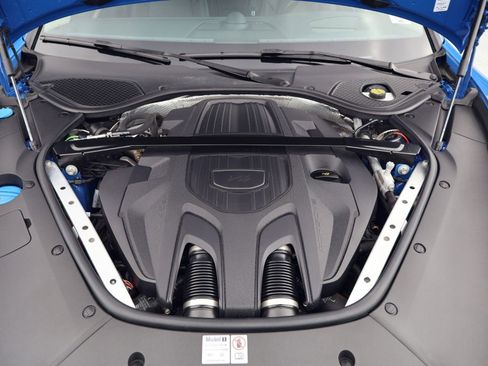 Certified 2024 Porsche Panamera image 26