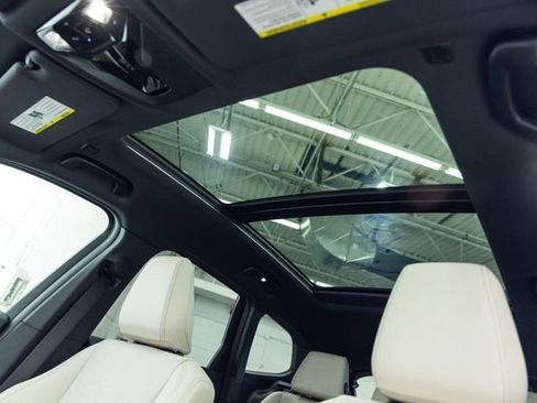 Certified 2025 BMW X1 xDrive28i AWD/4WD image 15