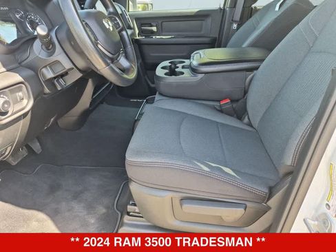 Used 2024 RAM 3500 Tradesman w/ Towing Technology Group AWD/4WD image 15