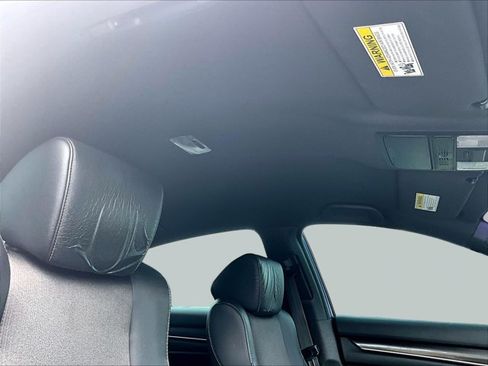 Used 2018 Honda Accord Sport image 17
