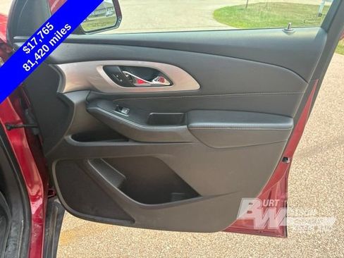 Used 2019 Chevrolet Traverse LT w/ LPO, Floor Liner Package AWD/4WD image 29