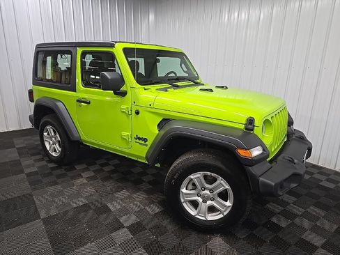 Used 2021 Jeep Wrangler Sport AWD/4WD image 7