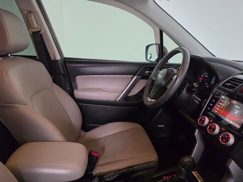 Used 2016 Subaru Forester 2.5i Touring w/ Popular Package #2 AWD/4WD image 22