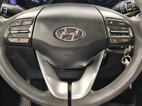 Used 2020 Hyundai Elantra GT FWD image 5