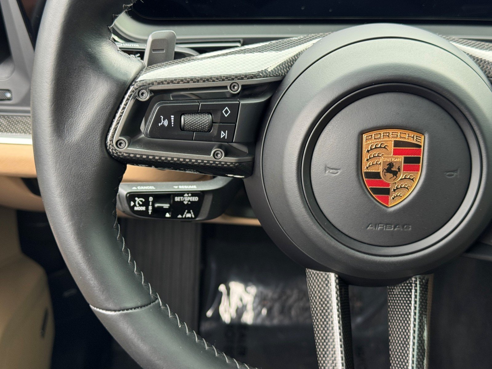 Used 2024 Porsche Cayenne Turbo AWD/4WD image 23