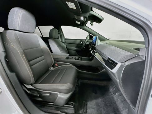 Used 2024 Honda Prologue EX image 30