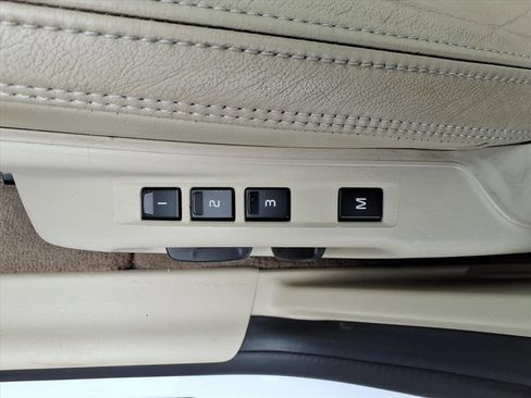 Used 2013 Volvo S60 T5 image 16