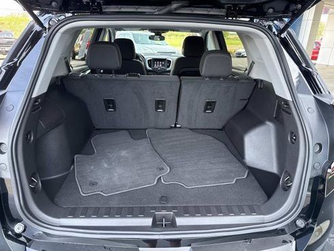 Used 2023 GMC Terrain SLE FWD image 28