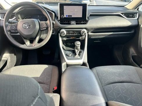 Used 2025 Toyota RAV4 XLE AWD/4WD image 14