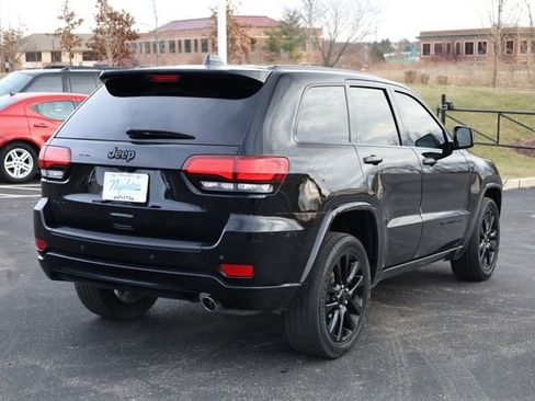 Used 2020 Jeep Grand Cherokee Altitude image 5