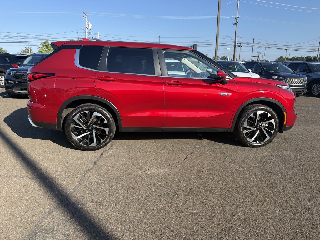 Used 2023 Mitsubishi Outlander SE AWD/4WD image 6