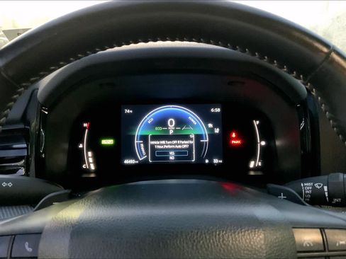Used 2025 Toyota Camry SE FWD image 23
