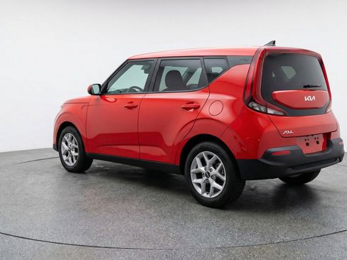 Used 2025 Kia Soul LX w/ LX Technology Package image 6