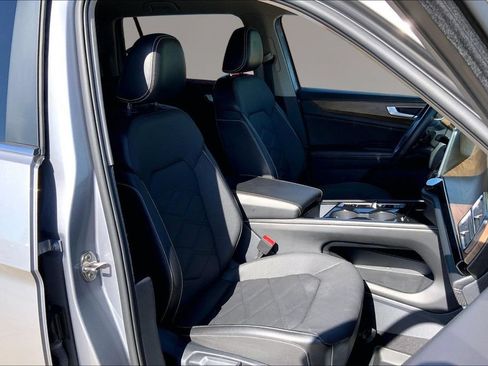 Used 2024 Volkswagen Atlas SE FWD image 7