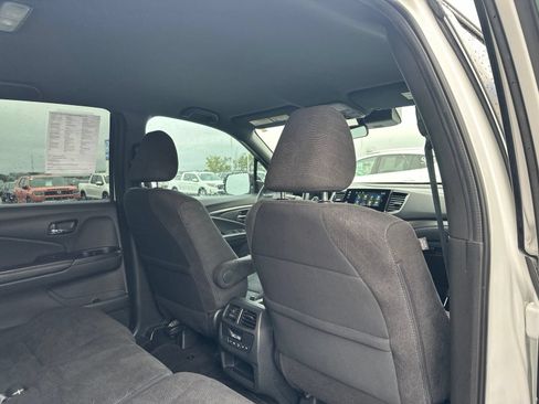 Used 2022 Honda Pilot Sport image 36