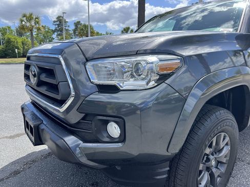 Used 2023 Toyota Tacoma SR5 AWD/4WD image 6