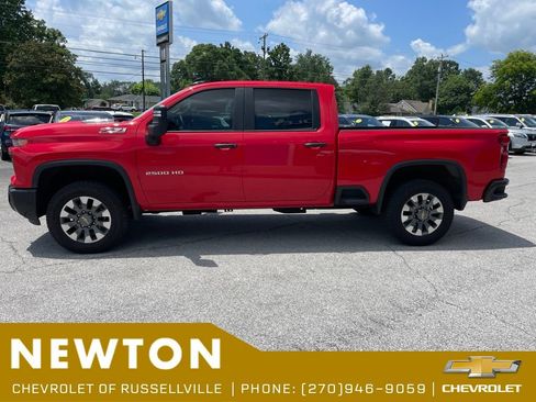 Used 2025 Chevrolet Silverado 2500 Custom w/ Custom Value Package AWD/4WD image 12