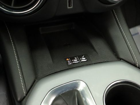 Used 2023 Chevrolet Blazer LT w/ Convenience Package image 16