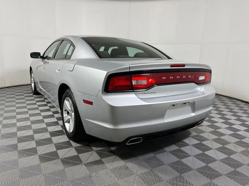 Used 2012 Dodge Charger SE w/ Connectivity Group image 20
