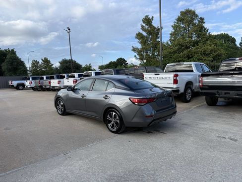 Used 2022 Nissan Sentra SV FWD image 4