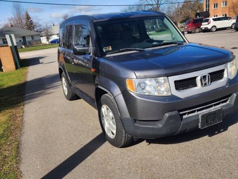 Used 2010 Honda Element LX image 2