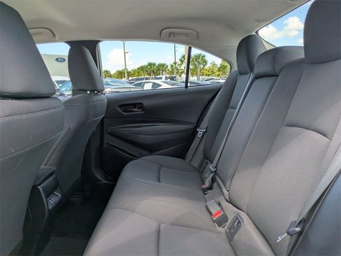 Used 2023 Toyota Corolla LE image 12