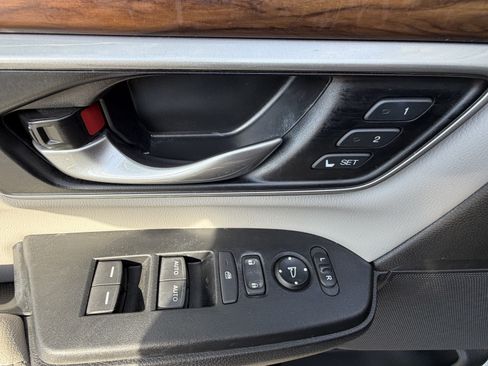 Used 2022 Honda CR-V Touring image 14