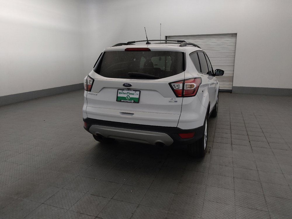 Used 2018 Ford Escape SE w/ Ford Safe & Smart Package AWD/4WD image 7