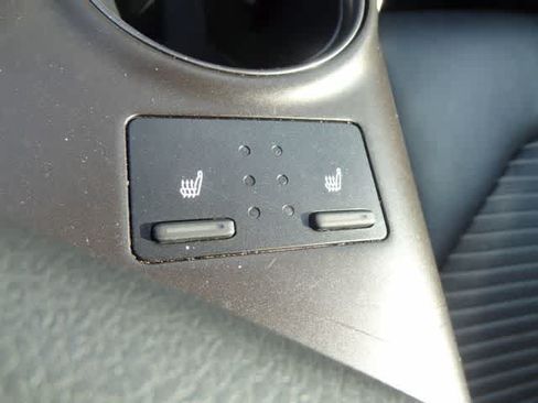 Used 2023 Toyota Camry SE w/ Cold Weather Package FWD image 11