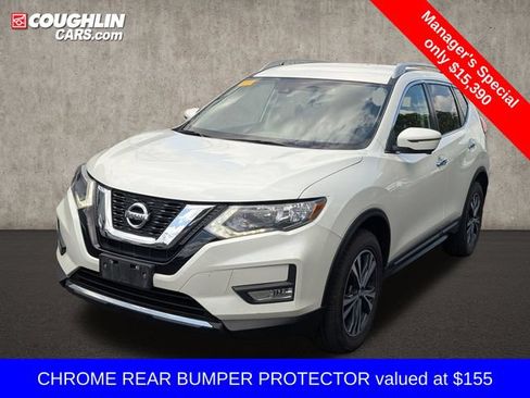 Used 2017 Nissan Rogue SL AWD/4WD image 3