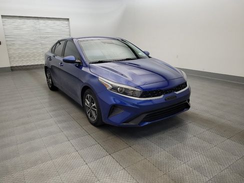 Used 2023 Kia Forte LXS FWD image 13