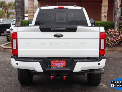 Used 2022 Ford F350 Lariat w/ Black Appearance Package image 7