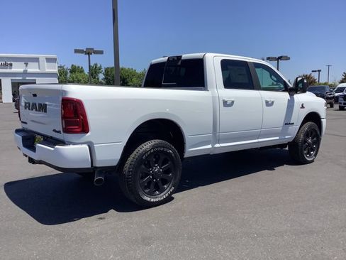 New 2026 RAM 2500 Laramie w/ Night Edition AWD/4WD image 36