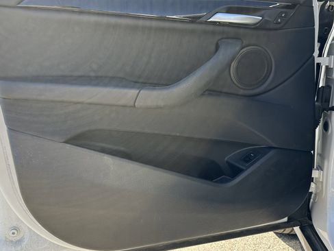 Used 2020 BMW X2 sDrive28i image 16