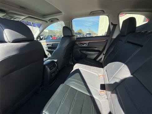Used 2018 Honda CR-V Touring image 12