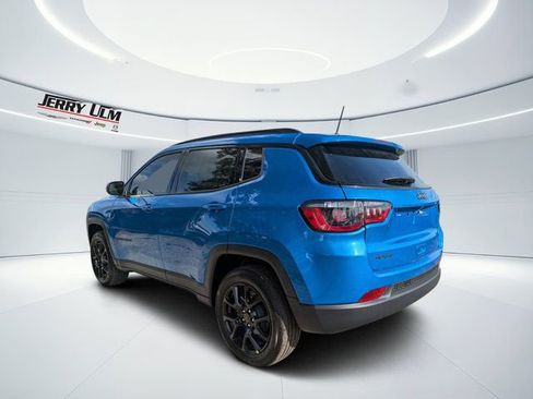 New 2026 Jeep Compass Latitude image 5